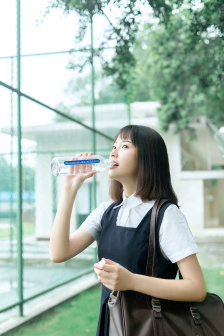 亿万老公请慢用